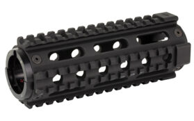 YHM 2PC COLT CARBINE HANDGUARD BLK